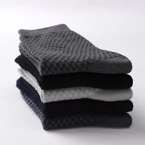 Custom Logo Wholesale Men's Business Crew Socks Customizable Colors Sporty for Cuff & Bottom Use <b>High</b> Quality - Product Image 5