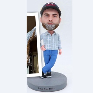 Pleasant Custom Cartoon Resin <b>Bobble</b> <b>Head</b> 4inch Handmade Sculpture for Mother's Day Family Reunion Wedding Anniversary Gifts - Product Image 3