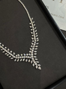 Joyería Premium Collar de mujer 9K-18K Oro Personalizado Incrustaciones Luz Lujo Collar de diamantes de moda - Product Image 6