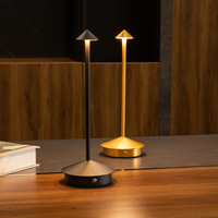 Mini lampe de table tactile sans fil de luxe moderne lampe de table LED rechargeable pour petit restaurant et hôtel