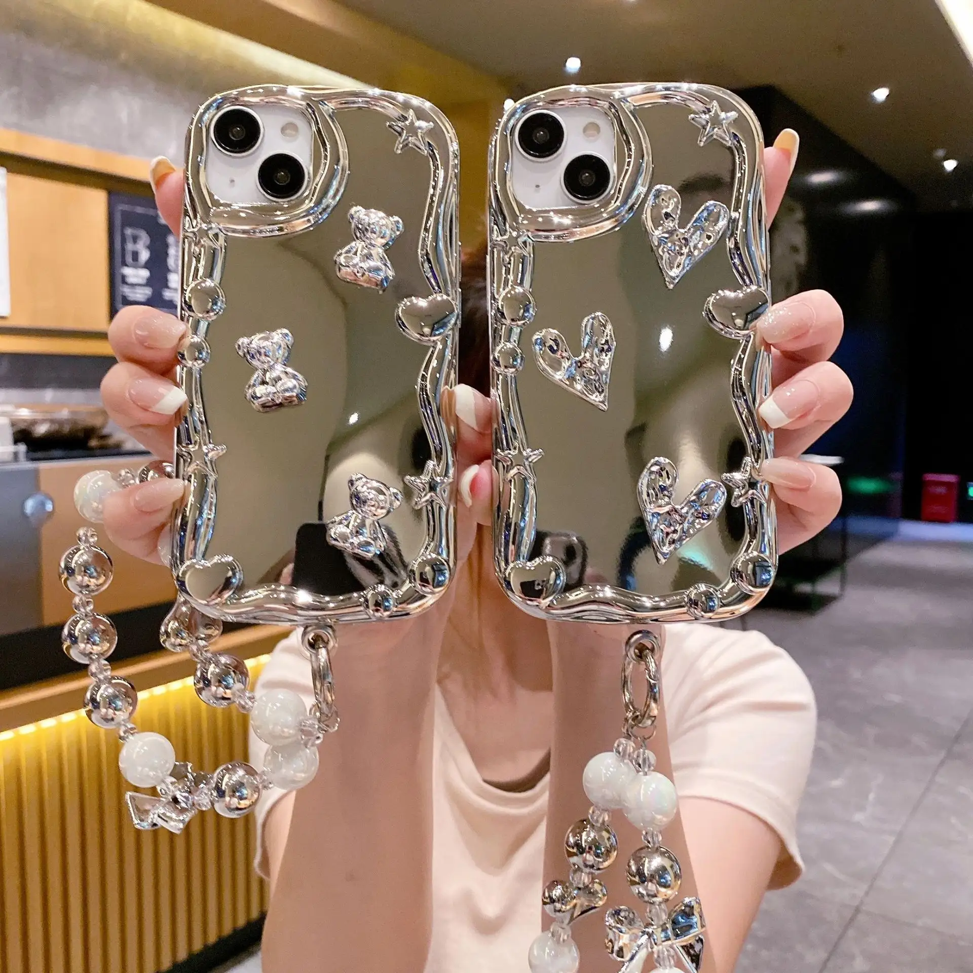 Nouveau luxe placage 3D amour coeur Bracelet petit ours étui de téléphone pour iPhone 15 14 13 12 11 pro max miroir visage antichoc couverture