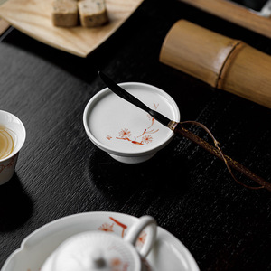 Couvercle de théière en céramique peint à la main Guanlan avec motif de pin, résistant à la chaleur, pour service à thé Kung Fu, usage domestique - Product Image 4