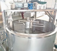 Machine à fabriquer du fromage entièrement automatique à écran tactile 1000L, cuve à fromage