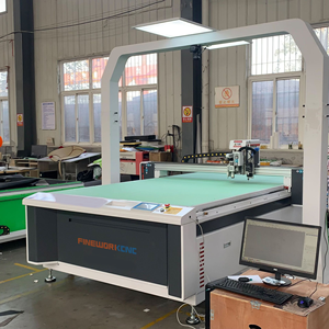 Machine automatique de découpe et de couture de housses de siège de voiture, couteau vibrant pour tapis et moquettes avec noyau à roulement à engrenages - Product Image 5