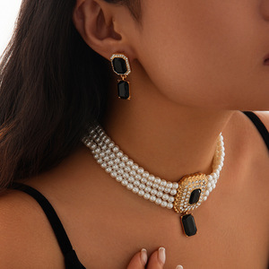 Conjunto de Collar y Aretes de Diseño Floral de Alta Gama para Mujer, con Cuentas, Chapado en Oro de 18K, para Aniversario o Ocasiones Especiales - Product Image 6