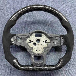Volant en fibre de carbone forgé avec écran LED pour Volkswagen <span class=keywords><strong>Golf</strong></span> VW <span class=keywords><strong>Golf</strong></span> 6 <span class=keywords><strong>Golf</strong></span> 7 MK6 MK7 5GTI Polo GTS GTD <span class=keywords><strong>GT</strong></span> ER CCR-line - Product Image 4