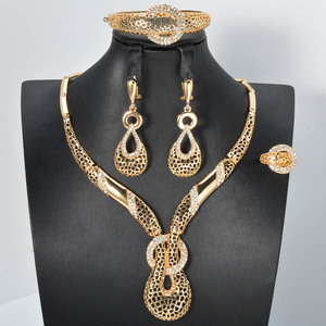 Ensemble de bijoux de mariée Zeadear avec zircon, plaqué or 14 carats, bracelet, bague, collier, boucles d'oreilles - Product Image 3