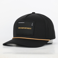 Casquette de golf de baseball imperméable à 5 panneaux brodés avec logo personnalisé avec technique de découpe laser à bord perforé incurvé