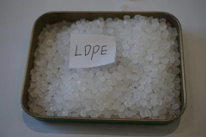 LDPE LD151 PE Fabricant de plastique Film Grade LDPE Virgin Granules Matière première Pellet pour film - Product Image 6