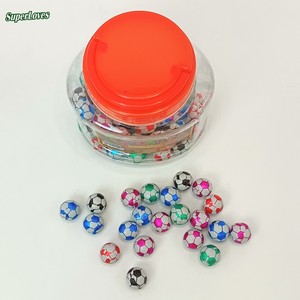 Chocolate Dulce con Forma <span class=keywords><strong>de</strong></span> Balón <span class=keywords><strong>de</strong></span> Fútbol, Colorido, Popular, Venta Caliente, Directo <span class=keywords><strong>de</strong></span> Fábrica, al por Mayor - Product Image 3