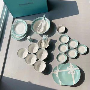 Vaisselle en céramique en gros, coffret cadeau de 28 pièces, ensemble d'assiettes et de bols - Product Image 3