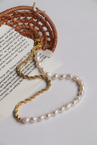 INS offre spéciale 2021 collier pendentif géométrique Baroque d'eau douce perle naturelle <span class=keywords><strong>pierre</strong></span> <span class=keywords><strong>de</strong></span> <span class=keywords><strong>lune</strong></span> pour femmes - Product Image 4