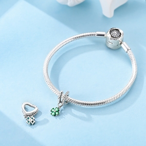 Ensemble de Bijoux MULA – Quatre Feuilles Vertes Breloques Croix en Argent 925 Perles Bagues Boucles d'Oreilles Collier Bracelet pour Cérémonies Religieuses - Product Image 5