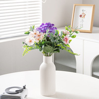 Vase à fleurs séchées en céramique blanche, moderne, simple et créatif Article décoratif pour la maison Salon Meuble TV
