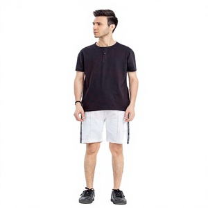 เสื้อยืดโอเวอร์ไซส์ผู้ชายพร้อมกางเกงขาสั้น ชุดแฟชั่นสตรีทแวร์ เข้าชุดสองชิ้น ชุดวอร์ม รับทำโลโก้ตามสั่ง ขายส่ง บริการ OEM - Product Image 1