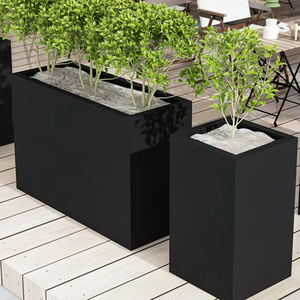 Macetas Modernas Cuadradas para Exteriores, Macetas Negras para Jardín, Diseño Minimalista para Plantas y Flores Verdes - Product Image 4