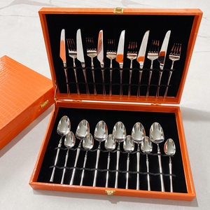 Juego de cubiertos de boda chapados en oro de acero inoxidable de 24 piezas con diseño de cubo de agua más vendidos - Product Image 1