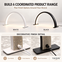 Lampe de table demi-lune pour manucure en gros, logo et emballage personnalisés, éclairage professionnel pour salons de manucure pour les distributeurs