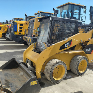 Minicargadora Caterpillar Usada Cat 246B en Buen Estado con Componentes Principales: Motor, Bomba, Caja de Cambios, Rodamientos - Product Image 2