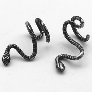 Pendientes con clip yunnique con forma de serpiente, joyería del zodiaco animal negra de acero y titanio para mujer, accesorio de moda sin perforación - Product Image 3