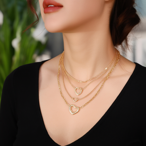 Collar de Corazones en Capas, Acero Inoxidable 316L, Chapado en Oro PVD, Joyería de Moda para Mujer - Product Image 3