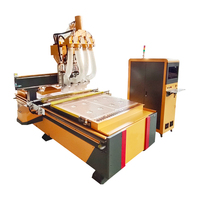 Machine de travail du bois CNC à quatre procédés de qualité industrielle LD1325, précision de 0,01 mm pour le traitement personnalisé de panneaux de bois/ameublement