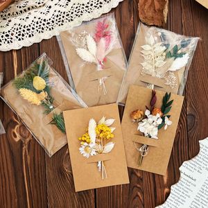 Nouvelle carte de vœux créative vintage en papier kraft avec fleurs séchées, souvenir, anniversaire, Saint-Valentin, bénédiction - Product Image 2