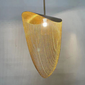 Lampada a sospensione per borsa con nappine e nappine per lampadari di arte leggera Bar Club Hotel - Product Image 1