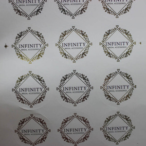 OEM-papel de impresión en caliente para botella, adhesivo impermeable, etiquetas cosméticas transparentes, etiqueta de embalaje para cosméticos personalizada - Product Image 4