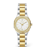 Montre carrée de luxe légère pour femme, style mode, avec breloques, vente en gros directe d'usine, entièrement sertie de diamants, étanche 3 ATM, mouvement à quartz