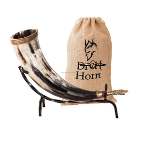 Corne à boire de haute qualité avec support en métal pour corne naturelle de couleur avec utilisation artisanale polie pour la vente - Product Image 5