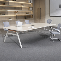 Grande table de conférence exécutive avec profil rectangulaire, finition des bords lisses et personnalisation OEM/ODM