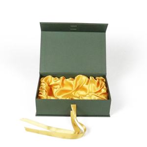 Boîte magnétique personnalisée Crown Win avec logo doré, emballage de stockage magnétique laminé avec éponge découpée à la forme dorée, boîte cadeau avec fermeture - Product Image 3