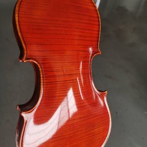 Violon professionnel 4/4 en épicéa italien et érable roumain, son puissant, table en épicéa massif, dos en érable, pièces en palissandre - Product Image 1
