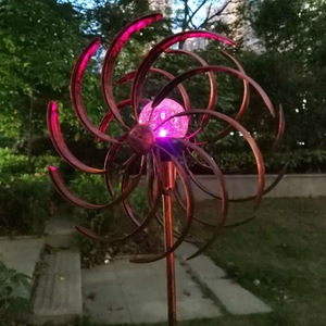 Boule de verre alimentée par éclairage LED Feuilles de saule solaires Spinner Metal Sculptures Outdoor & Garden Stake - Product Image 4