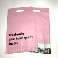 Nouvelles pochettes d'expédition biodégradables personnalisées avec poignées colorées et logo pour vêtements
