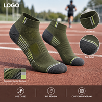 Chaussettes de sport respirantes en polyester recyclé et élasthanne à micro-stries, protection anti-ampoules, ajustement course, logo et emballage assortis