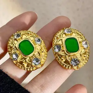 Grosir Perhiasan Mode Desain Antik Abad Pertengahan Dengan Anting Permata Hijau Berlian Anting Antik Anting-Anting Elegan Zamrud Kecil