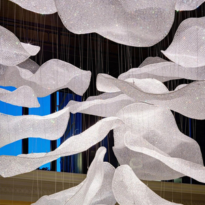 Lustre en cristal sur mesure pour hall d'hôtel, design floral artistique de grande taille - Product Image 3