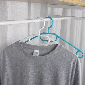 GREENSIDE New Product Recycled Portable Multipurpose Plastic Clothes Hanger