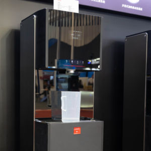 Distributeur d'<span class=keywords><strong>eau</strong></span> électrique de luxe RO avec filtration, <span class=keywords><strong>eau</strong></span> chaude et froide, surveillance intelligente par cloud, <span class=keywords><strong>fontaine</strong></span> à <span class=keywords><strong>eau</strong></span> en acier inoxydable <span class=keywords><strong>pour</strong></span> la maison et <span class=keywords><strong>l</strong></span>'hôtel - Product Image 1