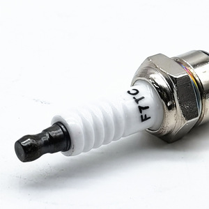 F7TC Spark <b>Plug</b> Gasoline Engine <b>Replacement</b> For Kawasaki Industrial Equipment Copper Core - Product Image 1