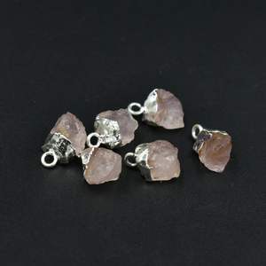 Vente en gros faite à la main de 8-10mm pendentif en quartz rose brut naturel bijoux en pierres précieuses pour enfants bijoux en quartz brut - Product Image 5