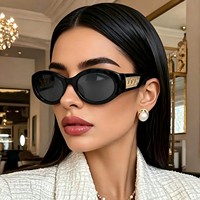Lunettes de soleil ovales rétro épaisses avec branches en cannage tressé, protection UV400, monture épaisse vintage, verres dégradés, pour femmes et hommes, vente en gros, personnalisables