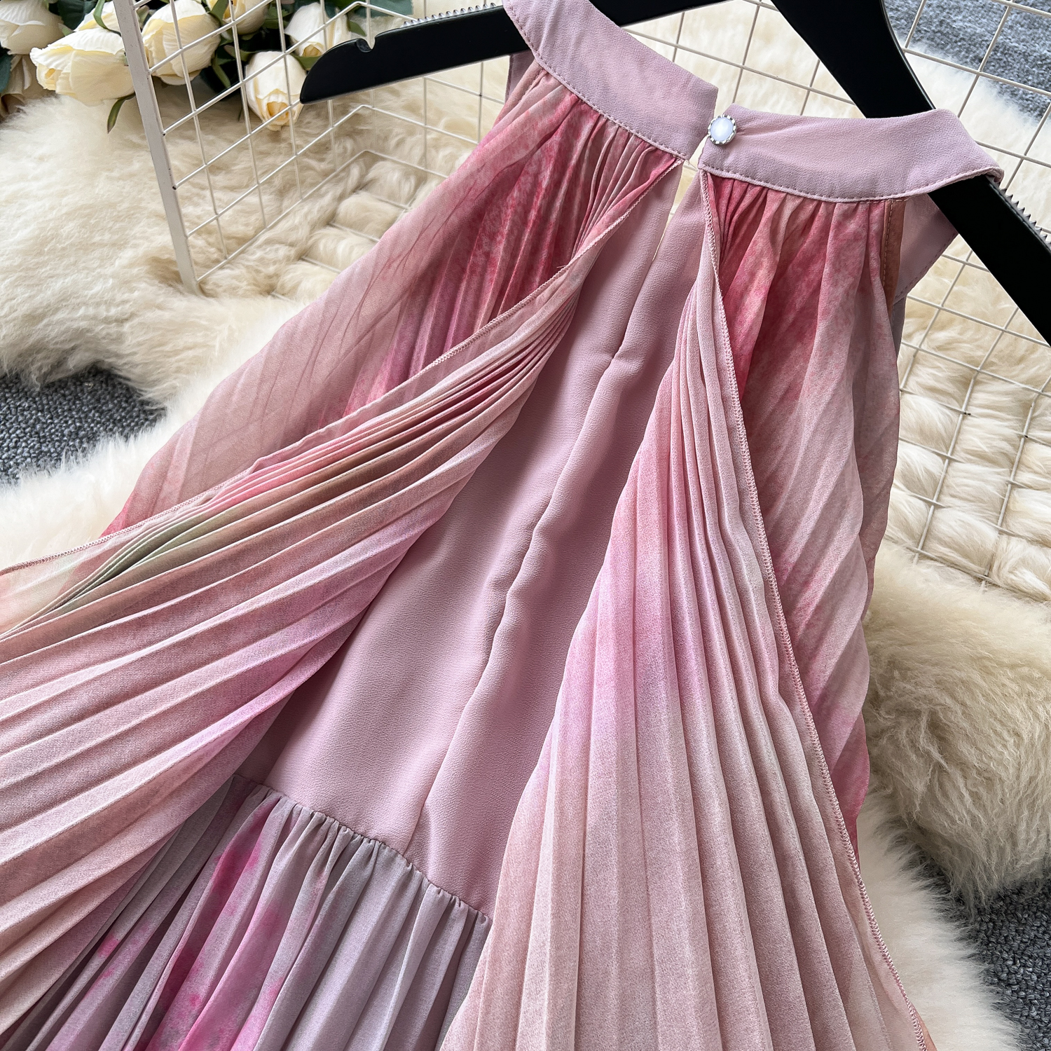 ワンピース theredthered S oval pleats dress Pleated Draped One-shoulder Satin Maxi Bridesmaid Dress With