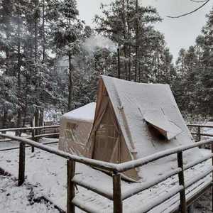 Tente gonflable pour 8 à 10 personnes, abri familial, installation rapide, tente pneumatique, imperméable, forêt, camping, réunion, retraite - Product Image 1