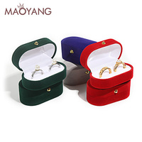Boîte à bijoux élégante en flanelle à double compartiment, rouge uni, étui de rangement et de présentation de bijoux en velours, boîtes à bagues pour couple