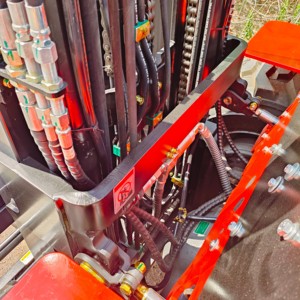 Carretilla elevadora diésel YangFT 4x4 Rough Terrian, carretilla elevadora para terreno, 3 toneladas, 4 toneladas, 5 toneladas, carretilla elevadora para todo terreno, carretilla elevadora de 4 vías - Product Image 2