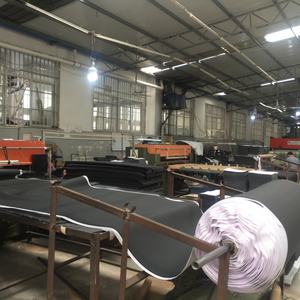 วัสดุแผ่นรองเมาส์ยางสีขาวแบบม้วนสำหรับพิมพ์ลายแบบรีดร้อนด้วยเทคนิคซับลิเมชั่น วัสดุสำหรับงานพิมพ์แบบกำหนดเองจากโรงงาน - Product Image 4