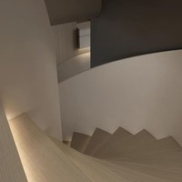 Escalier en colimaçon moderne avec structure en acier et balustrade en verre, escalier intérieur de villa de luxe, taille et couleur personnalisables, disponible dès maintenant